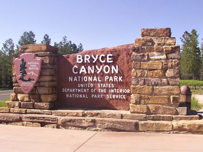 Entrance sign for Bryce Canyon National Park AZ